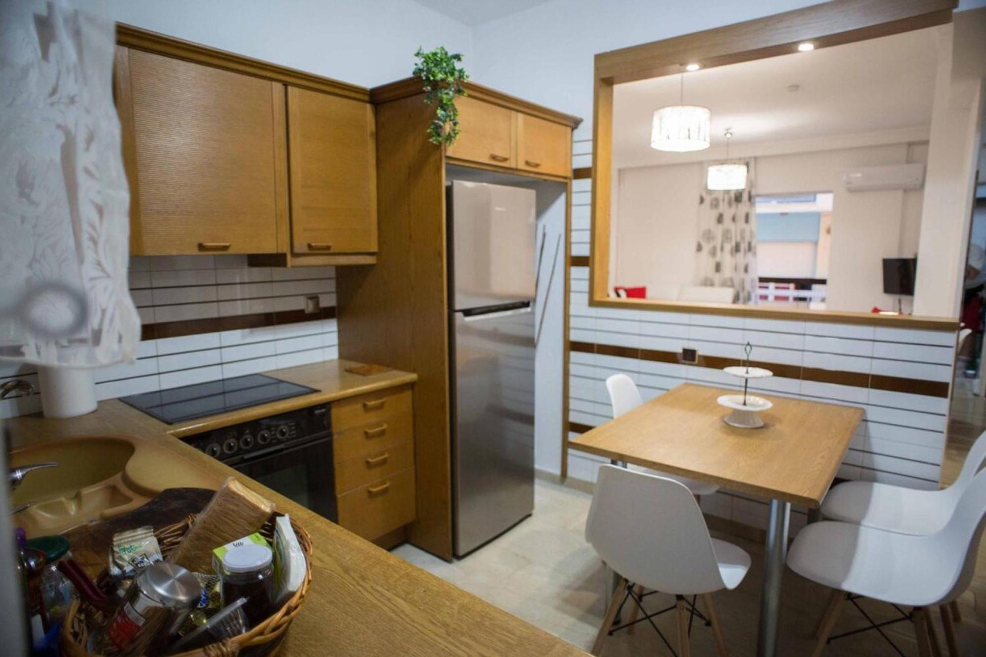 Cozy Apartment With Sea View Next To Marina Zeas 比雷埃夫斯 外观 照片